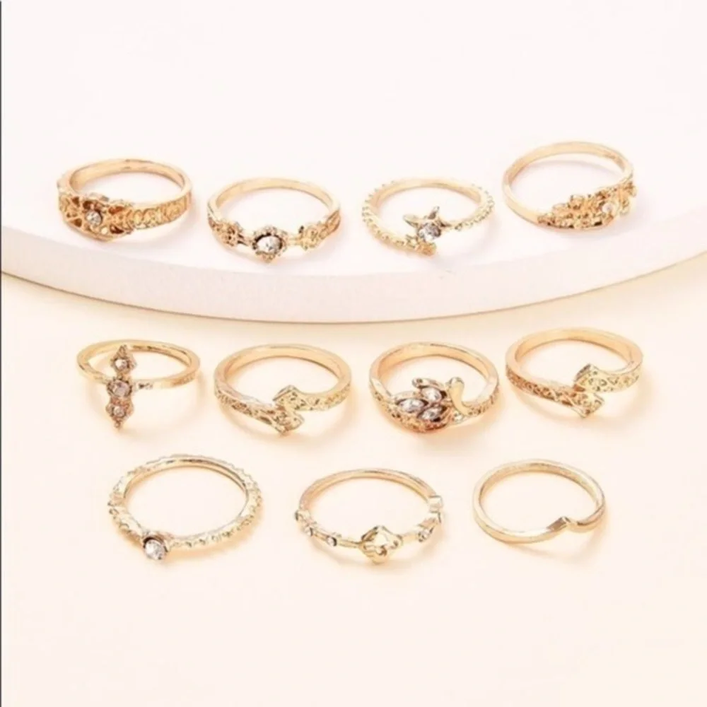 3/$30 💛 Bohemian Gold Ring Set 💛